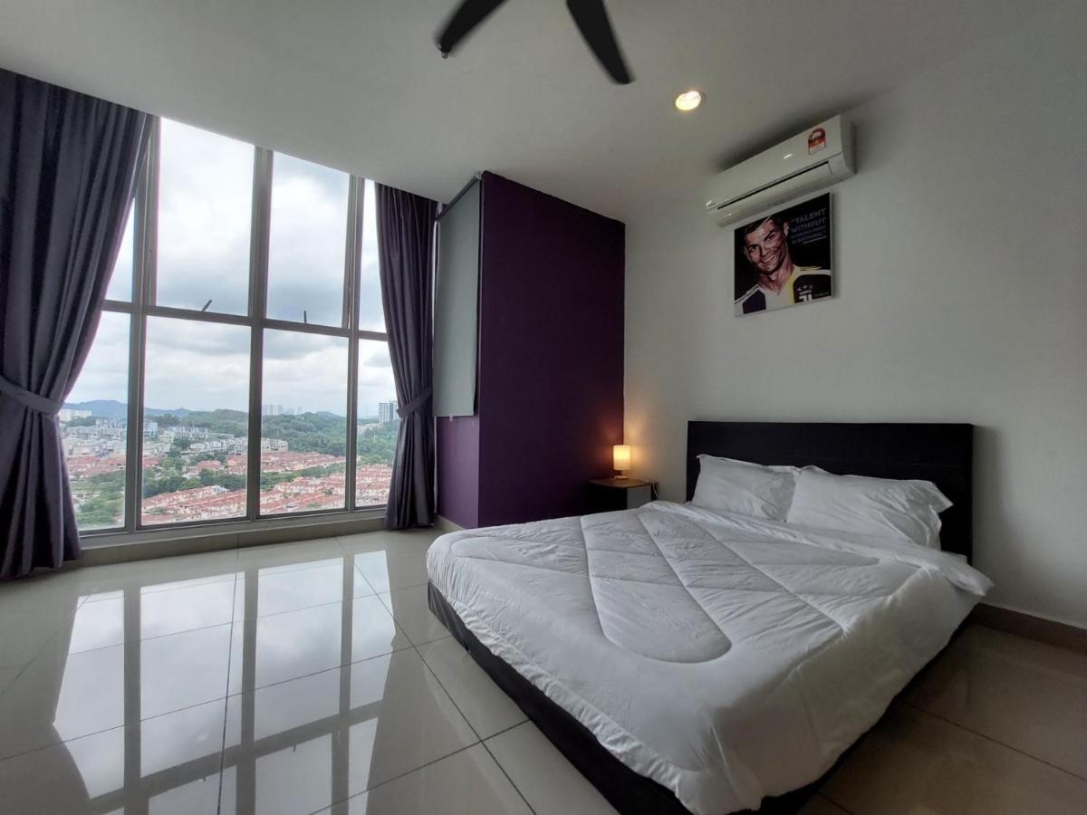 3 Elements-Fifa-Mrt2 Station-Wifi-Self Check-In Apartment Seri Kembangan Exterior photo