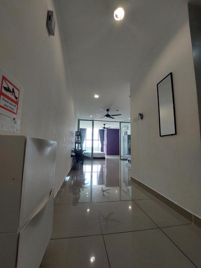 3 Elements-Fifa-Mrt2 Station-Wifi-Self Check-In Apartment Seri Kembangan Exterior photo