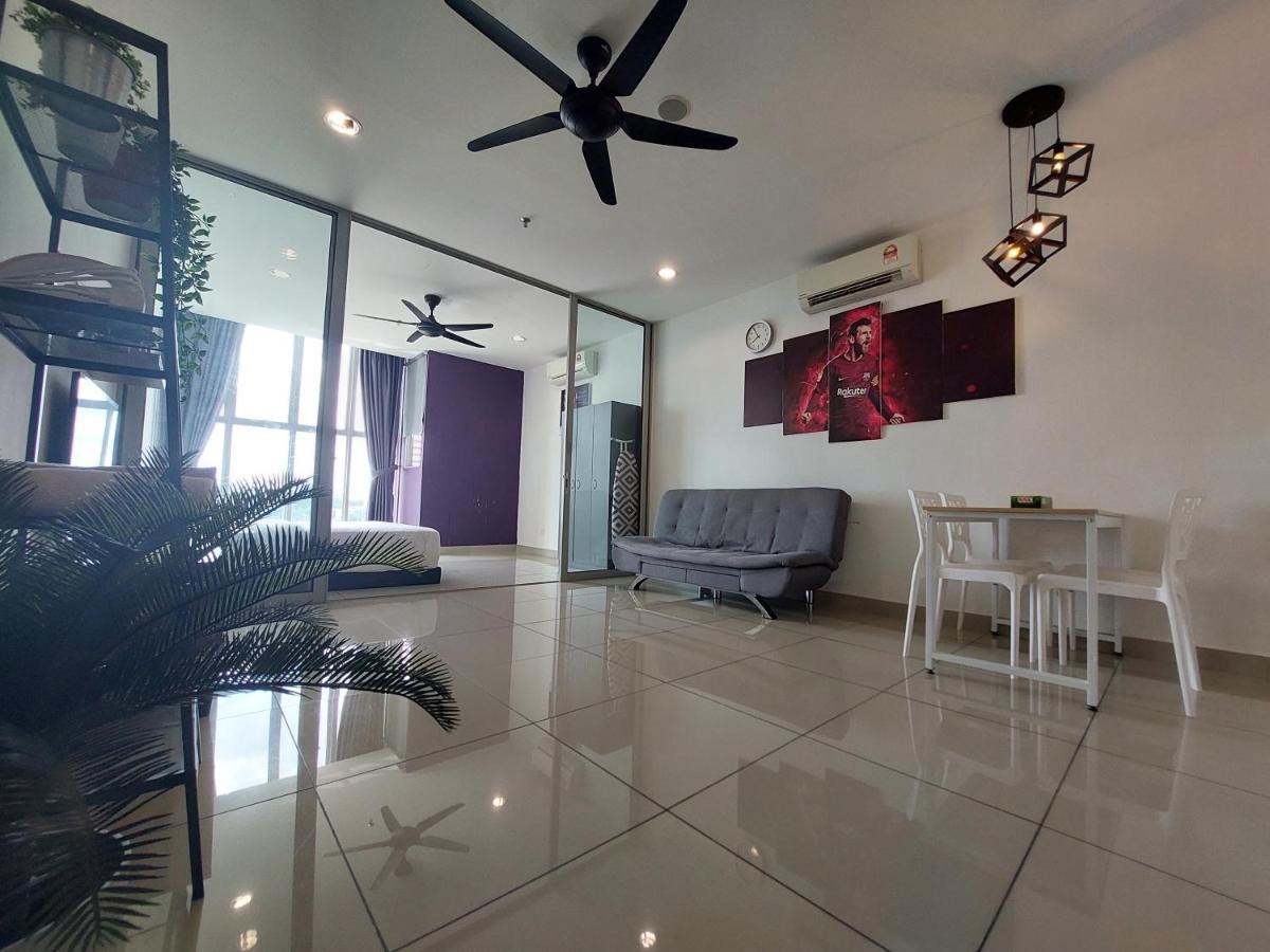 3 Elements-Fifa-Mrt2 Station-Wifi-Self Check-In Apartment Seri Kembangan Exterior photo